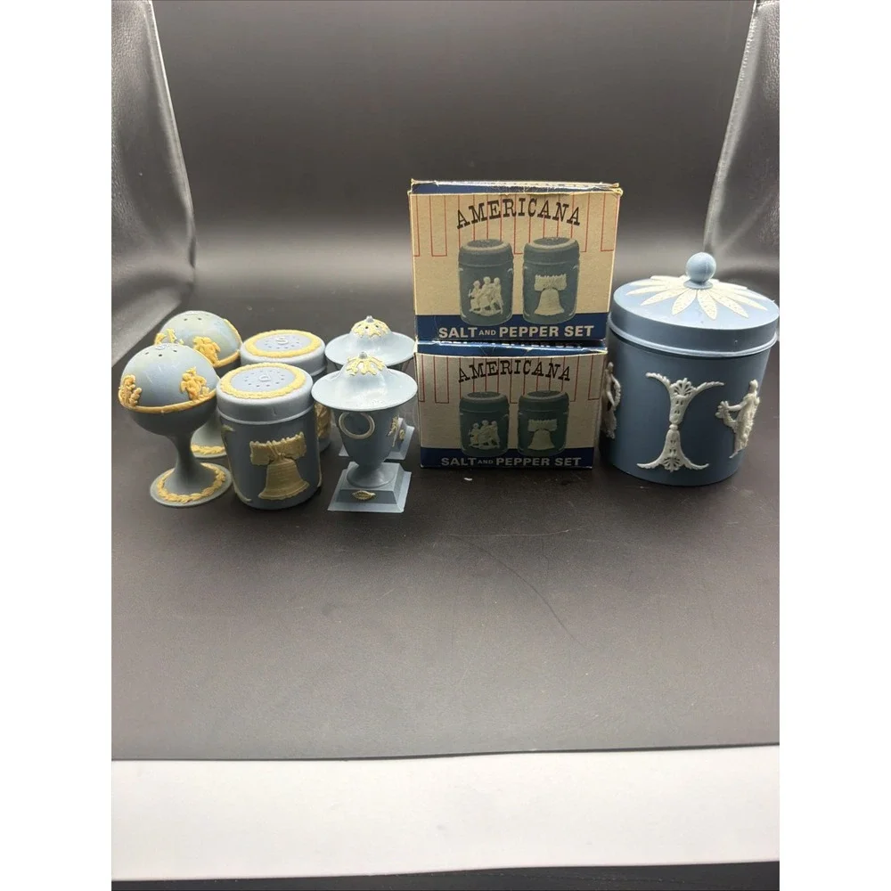 Vintage Americana 11 Pc Jasperware Style Salt Pepper Shaker Set Blue Plastic